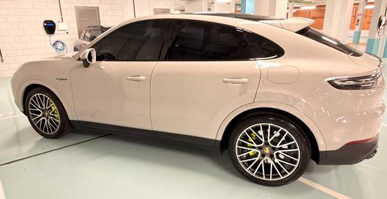 PORSCHE CAYENNE 3.0 V6 E-HYBRID COUPÉ AWD TIPTRONIC S PORSCHE CAYENNE 3.0 V6 E-HYBRID COUPÉ AWD TIPTRONIC S